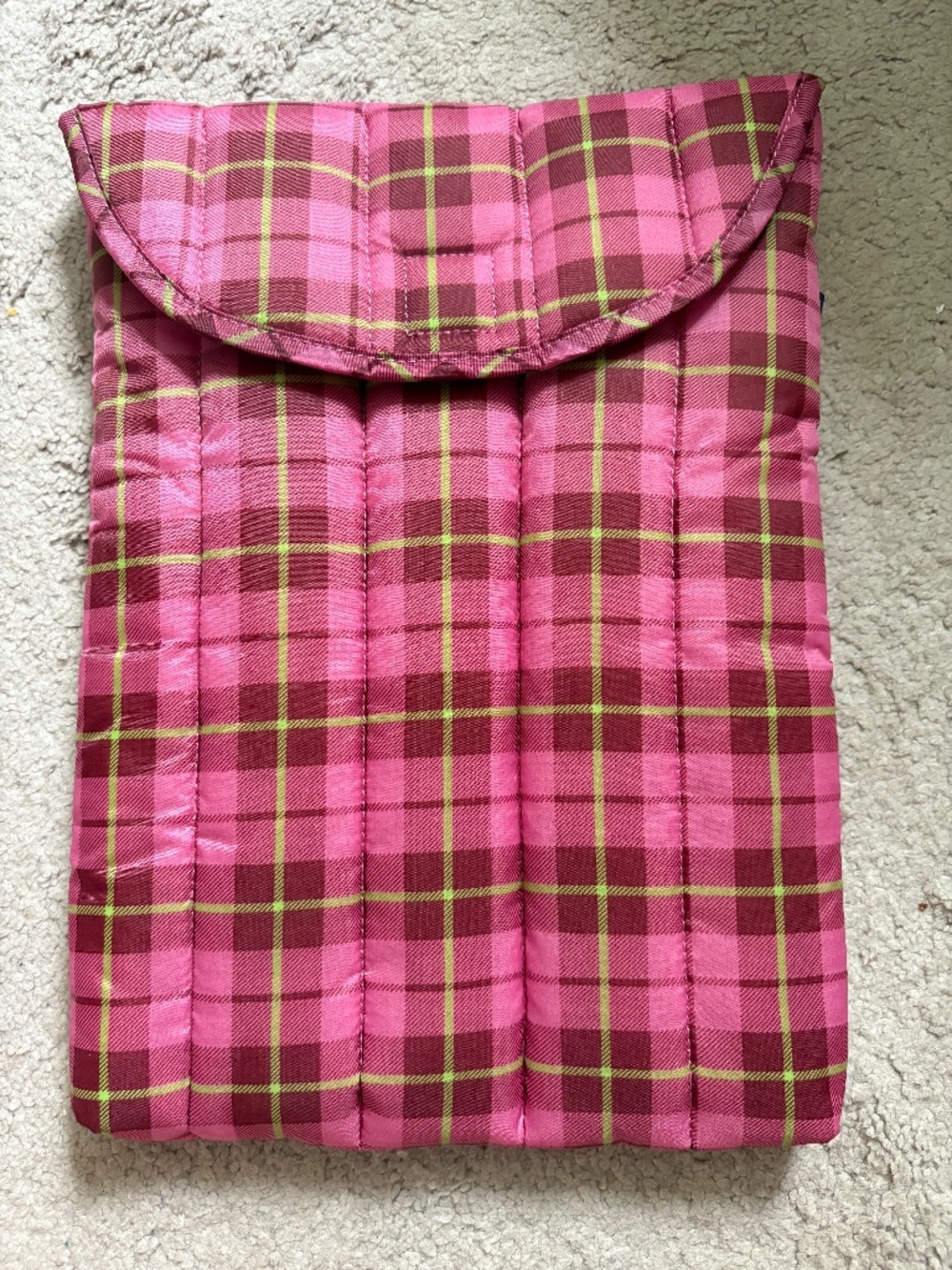RARE BAGGU AZALEA PINK TARTAN 13IN LAPTOP SLEEVE